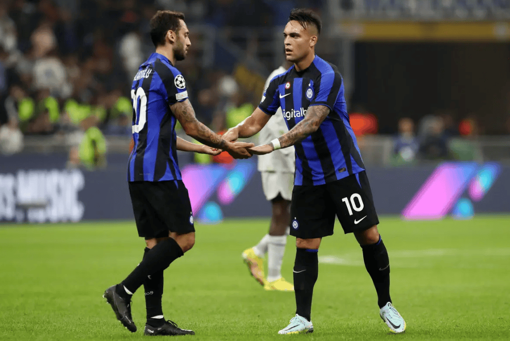 王楚钦苦战3局，1-2不敌弗朗西斯卡！国乒暂时6-3领先德国队