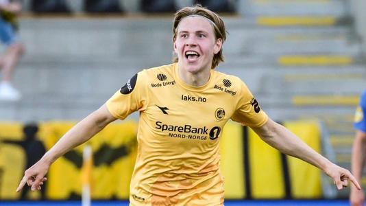 混团世界杯：国乒8-2法国，6连胜！王曼昱救4个局点，大胖惨遭逆转