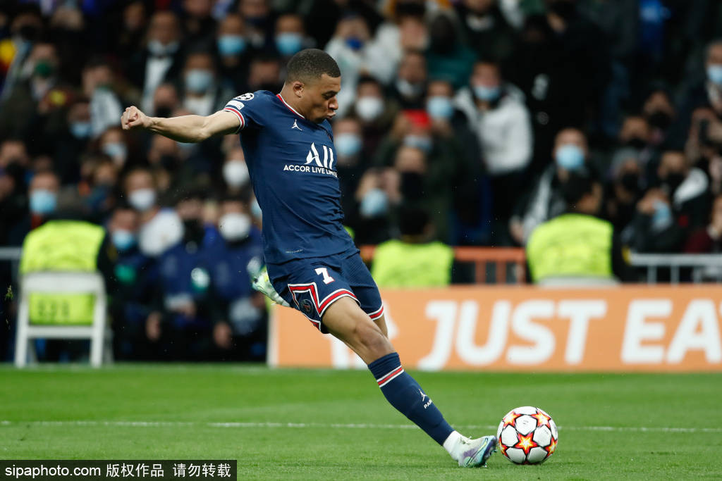 记者：国米签哈伊杜克18岁中卫布拉尼米尔的交易已完成80%