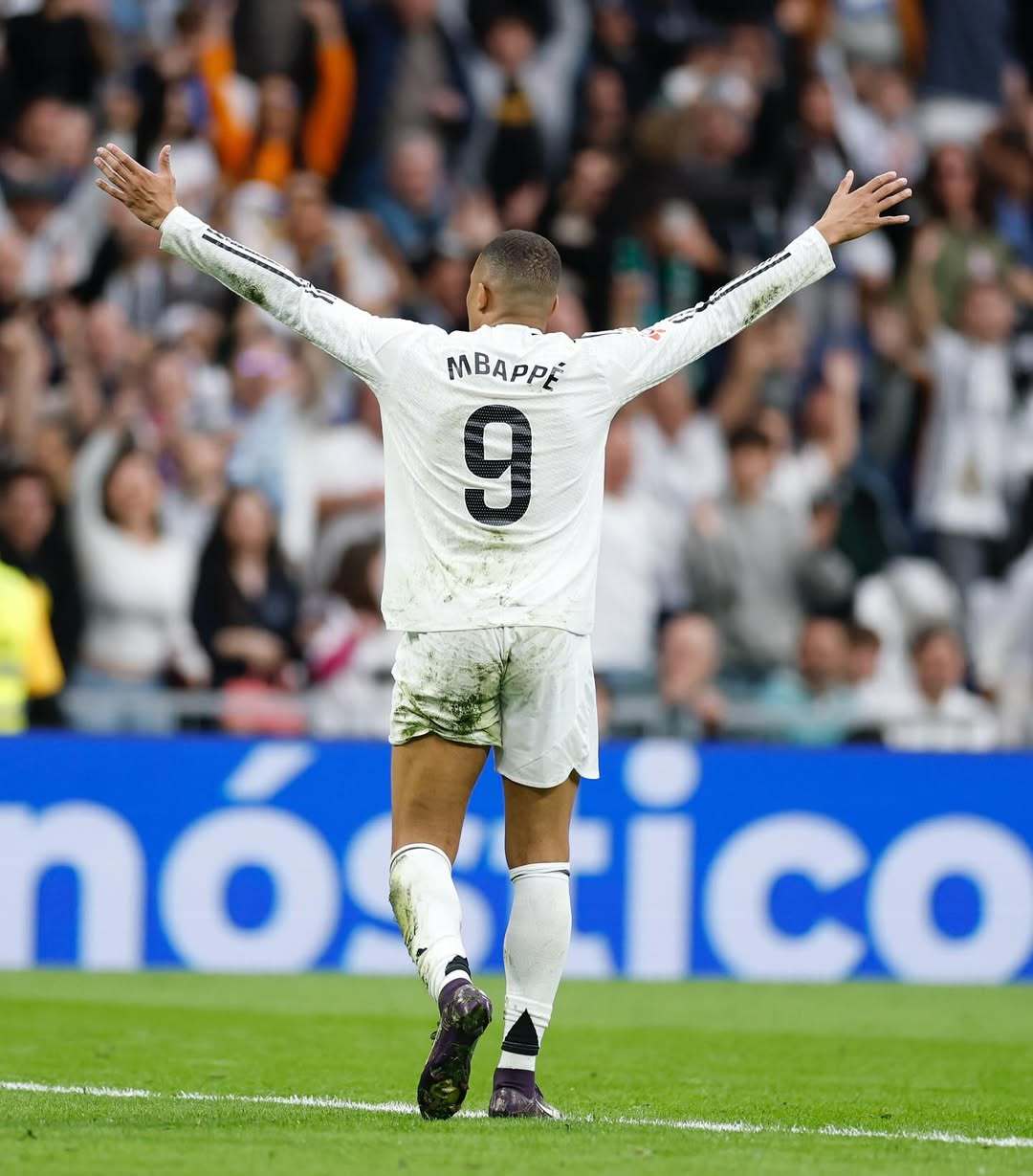 篮球篮网球迷线上互动热烈