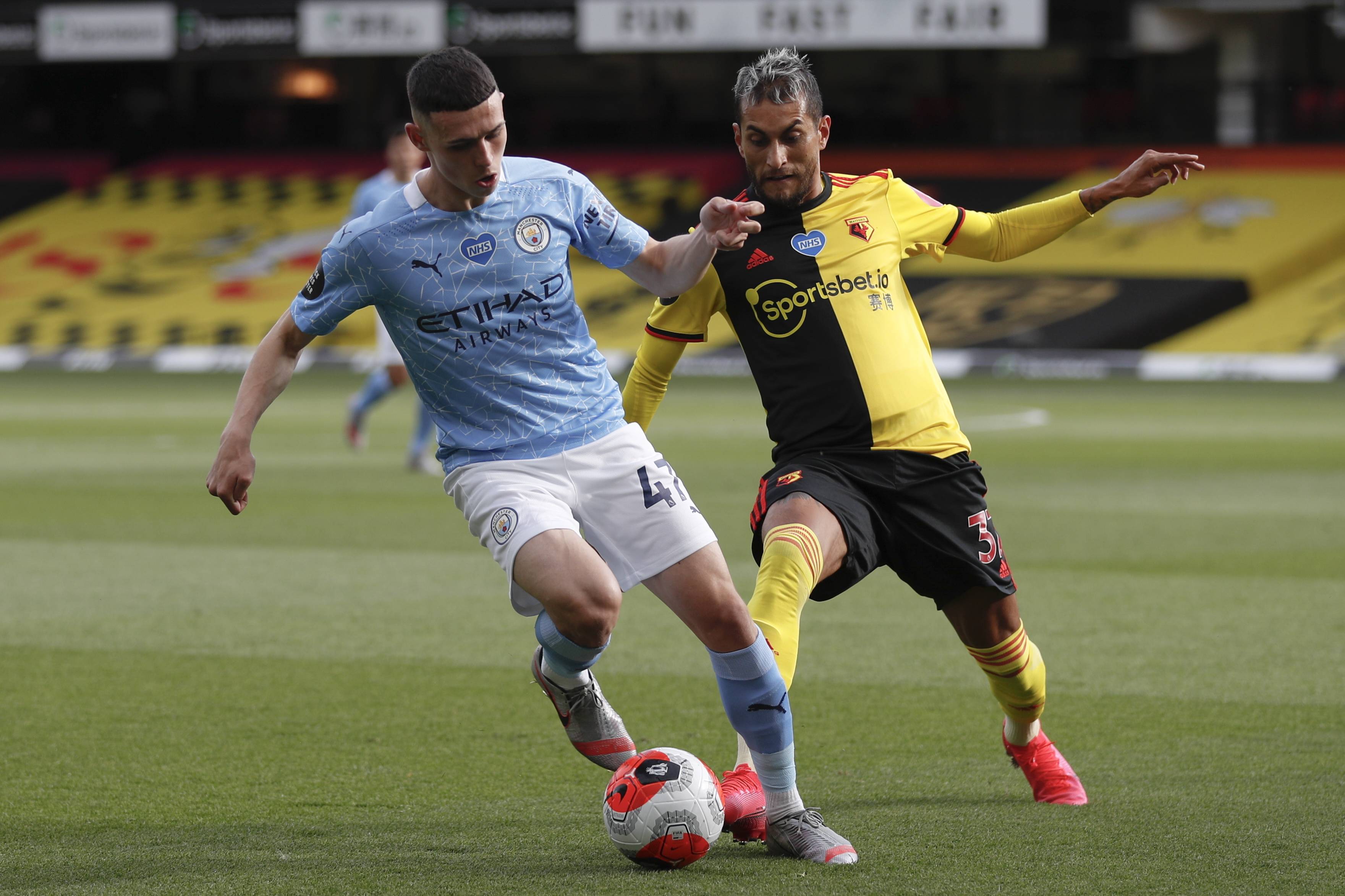 罗马诺：伊镇与那不勒斯就租借卡尤斯特达成协议，等球员点头